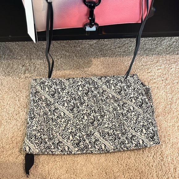 BNWT Rebecca Minkoff Crossbody Mini Mac in Grafitti Print - Picture 6 of 7